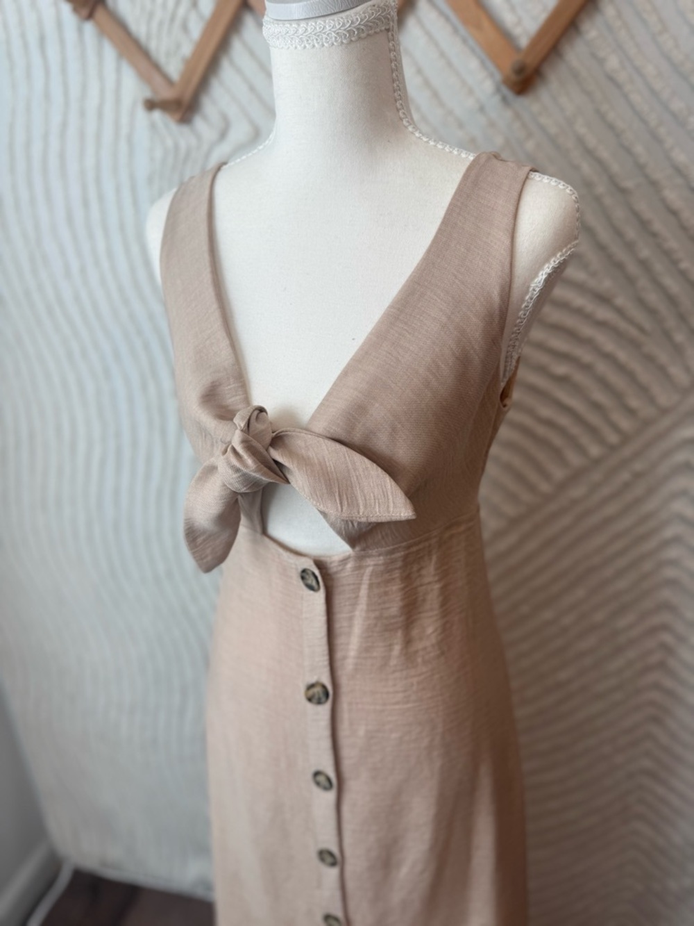 Blue Blush tan colored Tie-Front Button-Down Midi linen blend Dress - Picture 4 of 12